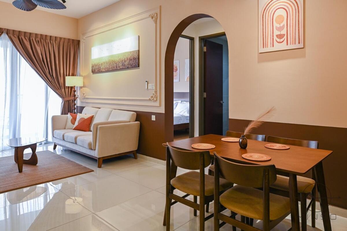 Апартаменты Kingsbay B #5Pax #Vintagewood #Highfloor Джохор-Бару Экстерьер фото