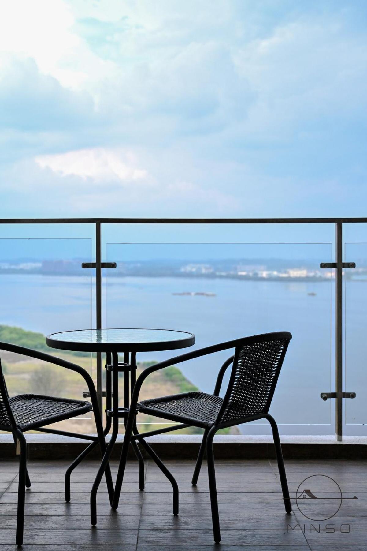 Апартаменты Kingsbay B #5Pax #Vintagewood #Highfloor Джохор-Бару Экстерьер фото